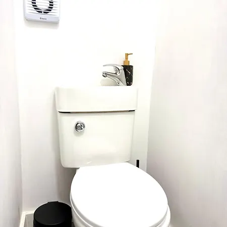 Modern And Comfy 3 Bed Near Etihad, Coop Live Arena And Centre * Manchester