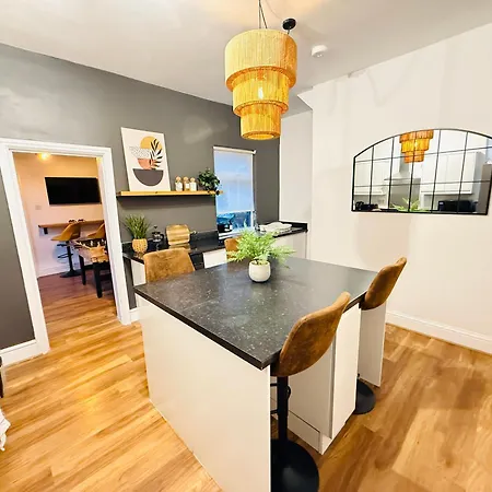 Сasa de vacaciones Stunning 3-bed Games *