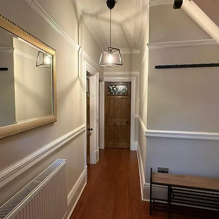 Large Luxury 4 Bedroom With Parking Ferienhaus Manchester