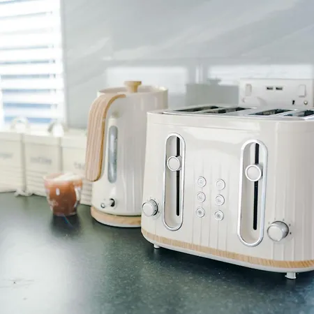 Free Park Stunning 3bedroom In *