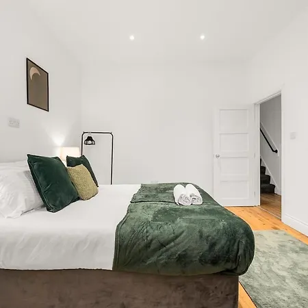 Сasa de vacaciones 5Br Contractor Hub - Free Parking - Monthly 20 Percent Off