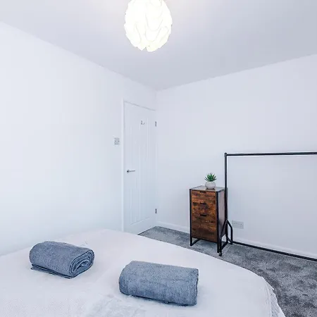 Σπίτι διακοπών Stylish 2br House For 4 In With Parking *