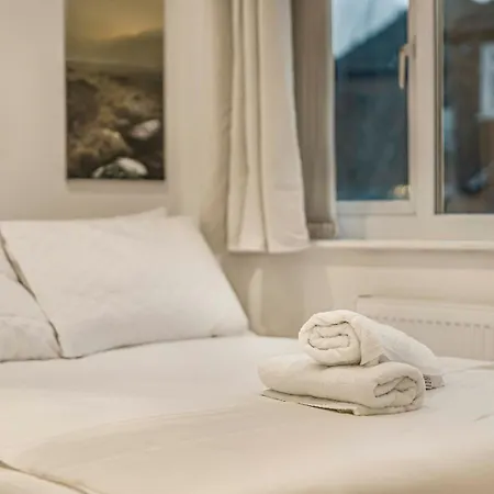 Guest house Guestready - Cozy 3-bedroom In Droylsden