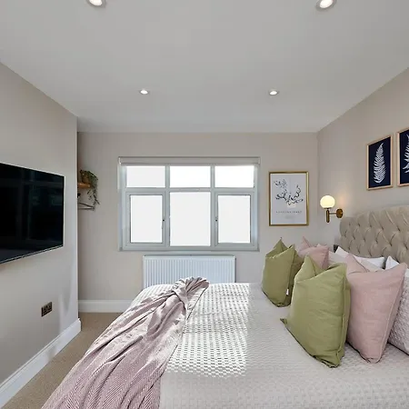 Stylish 4 Bed In Old Trafford Next To Mufc Сasa de vacaciones *