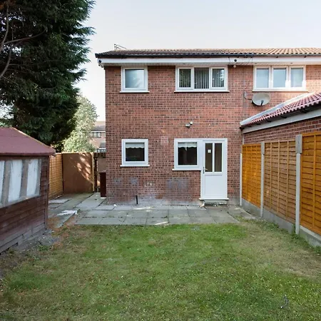 Holiday home 2 Bedroom Eith 3 Beds Sofa Bed Near Stadium *