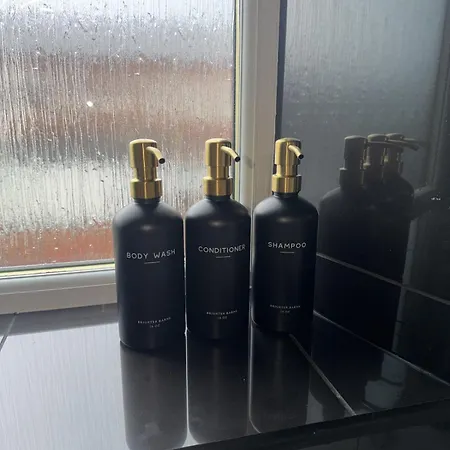 Modern And Comfy 3 Bed Near Etihad And Coop Live Arena *