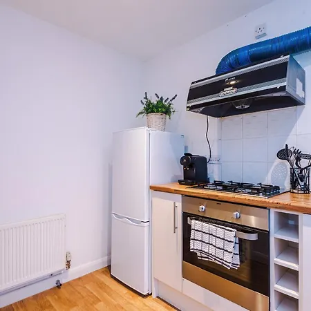 Сasa de vacaciones Stylish House In With Pool Table