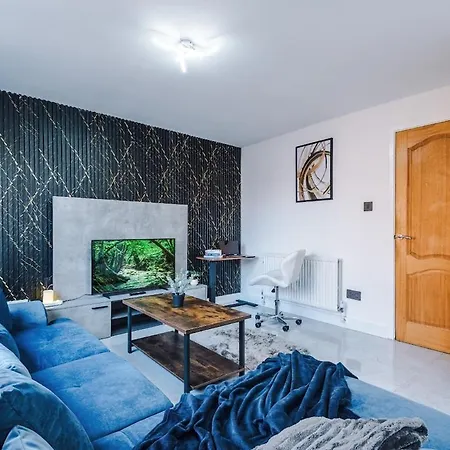 Pearl Reside - Sleeps 5, Free Parking & 5 Mins Centre 別荘 マンチェスター
