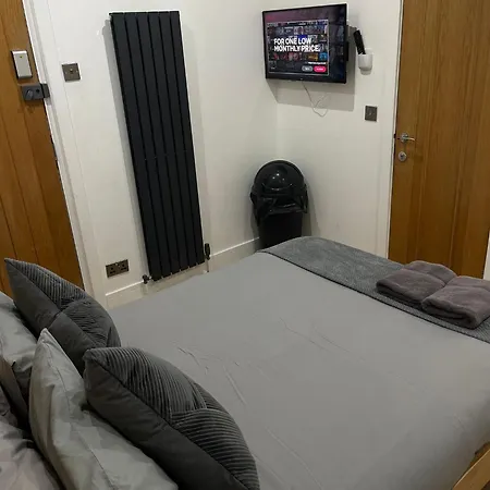 Hendham - Near Etihad Stadium, Coop Live Arena, National Cycling Centre & 24 Hour Asda 招待所