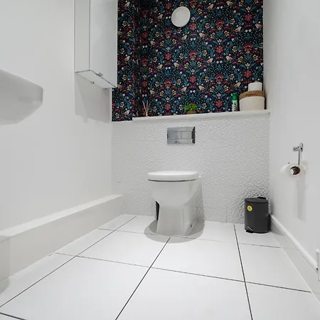 E-haven - Etihad-coop Live-free Parking-pool Table * Mánchester