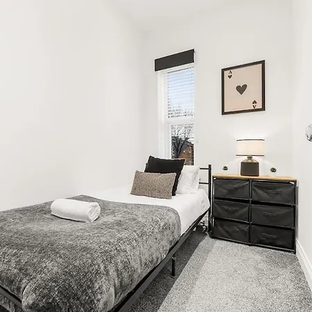 Сasa de vacaciones 5Br Contractor Hub - Free Parking - Monthly 20 Percent Off