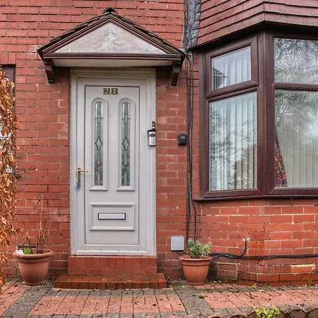 3 Bedrooms Sleeps 7 Free Parking Casa vacanze *