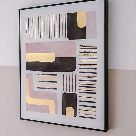 Stylish House In With Pool Table *