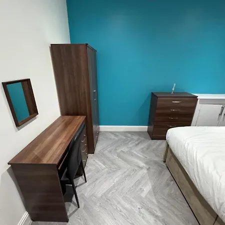 Mayford Shared House Manchester