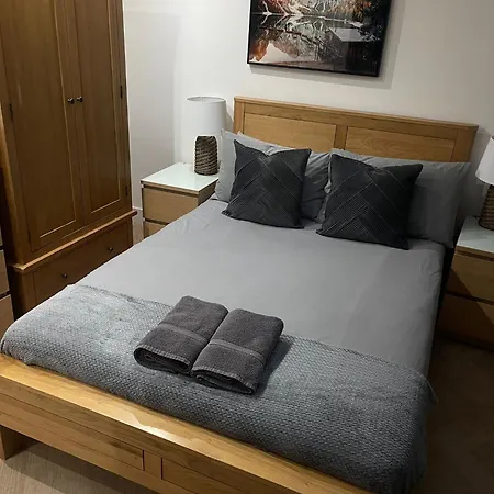 Gæstehus Hendham - Near Etihad Stadium, Coop Live Arena, National Cycling Centre & 24 Hour Asda *