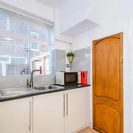Free Park Stunning 3bedroom In بيت للعطل