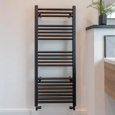 Comfort & Style In Salford - Sleeps 8 Holiday home Manchester