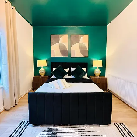 Nyaraló 3br House Near Old Trafford With Games Sleeps 8 Manchester