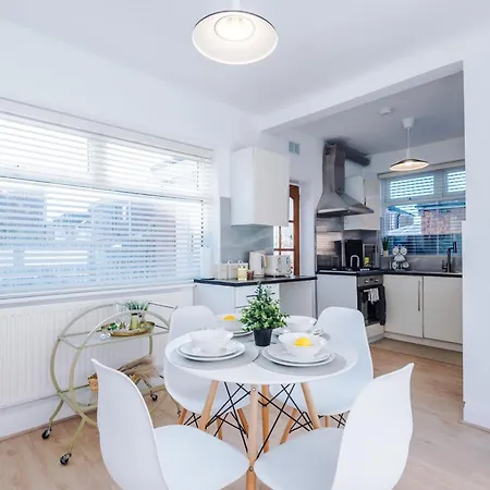 Nyaraló Free Park Stunning 3bedroom In Manchester