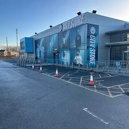 Gæstehus Hendham - Near Etihad Stadium, Coop Live Arena, National Cycling Centre & 24 Hour Asda