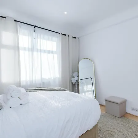 Сasa de vacaciones Free Park Stunning 3bedroom In Mánchester