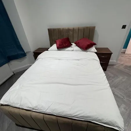 Mayford Shared House * Manchester