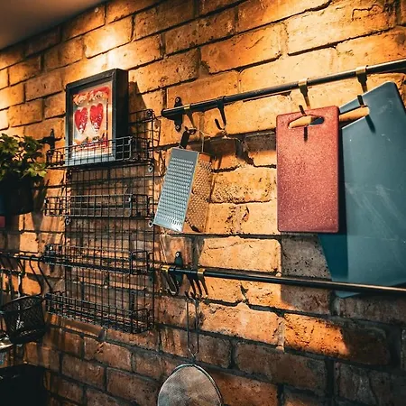 Stunning Family With Hot Tub In Worsley