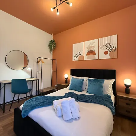 Prázdninový dům 3br House Near Old Trafford With Games Sleeps 8 Manchester