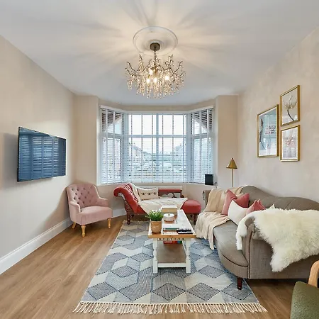 Сasa de vacaciones Stylish 4 Bed In Old Trafford Next To Mufc