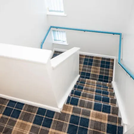 Etihad Coop Arena Centre בית הארחה