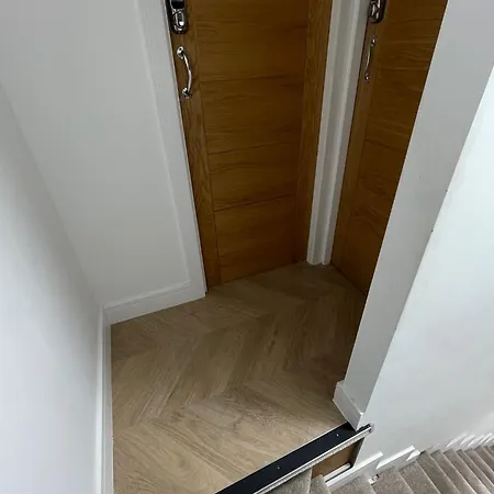 Hendham - Near Etihad Stadium, Coop Live Arena, National Cycling Centre & 24 Hour Asda Manchester