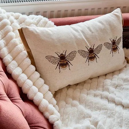 Stylish 4 Bed In Old Trafford Next To Mufc Сasa de vacaciones *