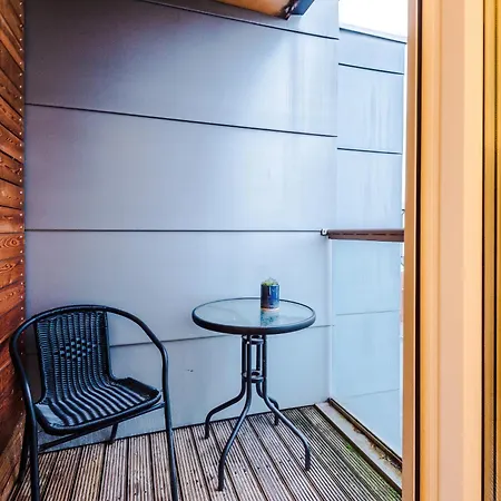 Spacious Escape On - Parking - Garden Semesterbostad