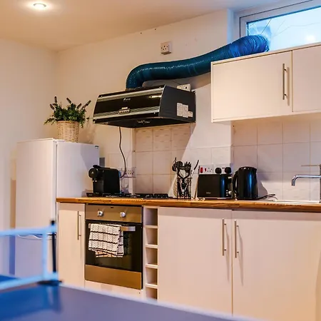 Semesterbostad Spacious Escape On - Parking - Garden *
