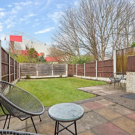 בית נופש Stylish 4 Bed In Old Trafford Next To Mufc *
