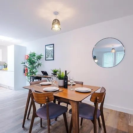 Apartman Trafford Loft Modern In *