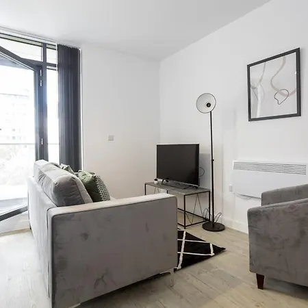 Modern With Balcony In Manchester