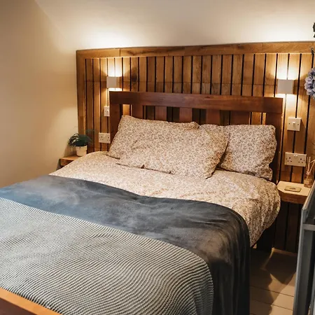 Chic Loft In Victorian House * Manchester