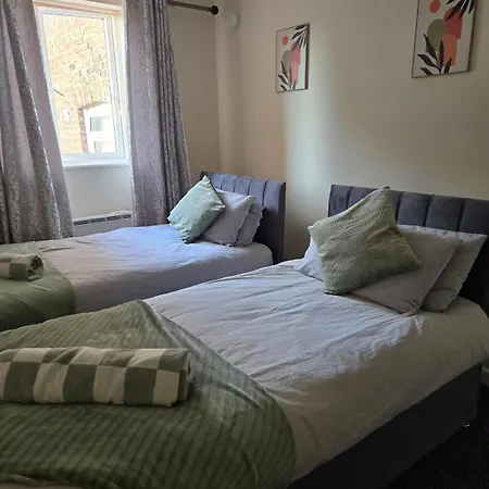 Delightful 1br With Garden & Wifi Apartamento Mánchester