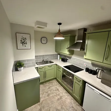 Modern Centre 1-bed Quiet & Comfortable Διαμέρισμα *