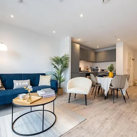 Daire Amalfi 2br Urban Retreat Manchester