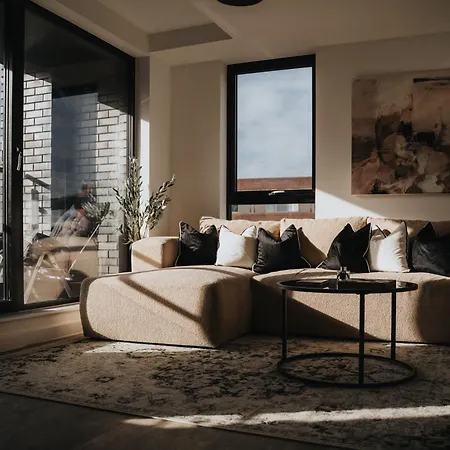 2 Bedroom - Old Trafford - Balcony - Free Parking דירה *