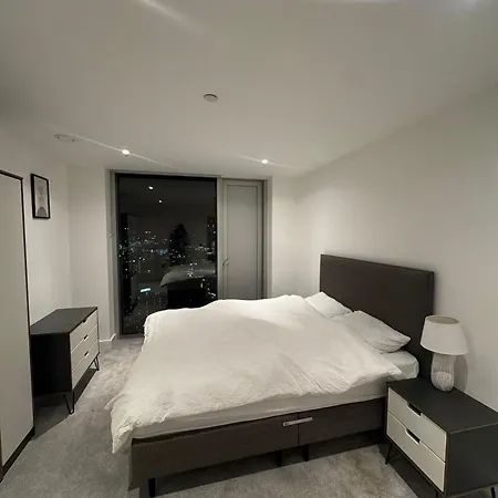 Lights Apartment *