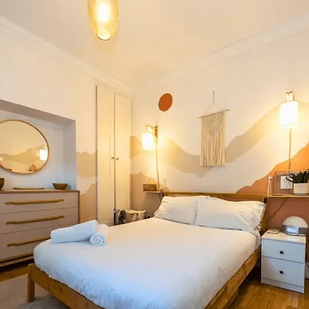 1bdr Didsbury Loft With Parking And Outdoor Space