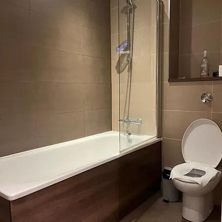 Luxury 2 Bed Mcr Fast Wifi And Free Parking * Manchester