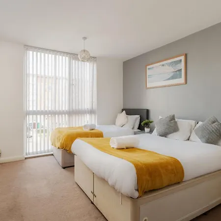 Huge 4br Escape - Etihad - Coop -free Parking דירה