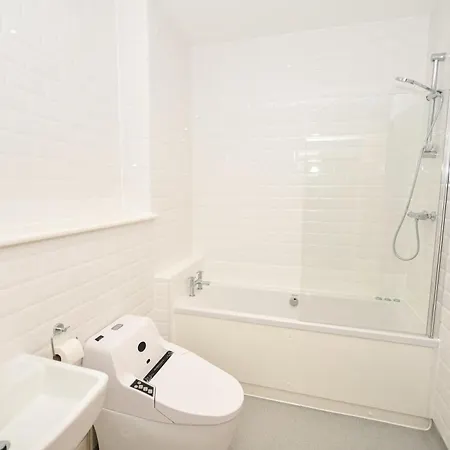 Spacious & Bright 1bed Nr Etihad Stadium Μάντσεστερ