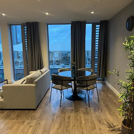 Luxury City Apartment Manchester With Gym & Parking *