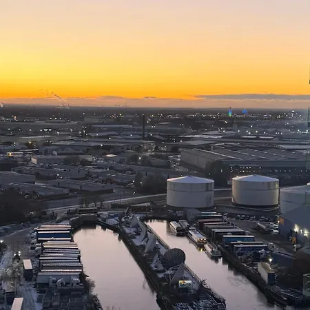 Salford Skyline At Media Апартаменты Манчестер