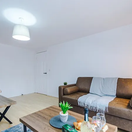 דירה Salford Serene - Luxury 2-bed For Business, Events And Breaks - Near Centre - Hosted By Parydise *